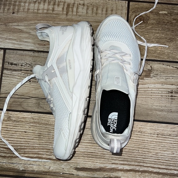 The North Face Sneakers - Picture 6 of 7